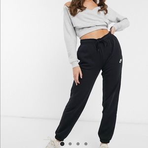 Nike Joggers